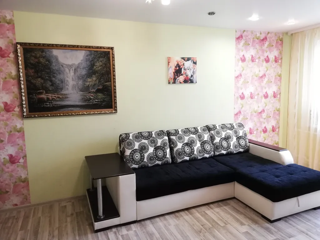 3-комнатная Квартира — аренда посуточно в Солигорск