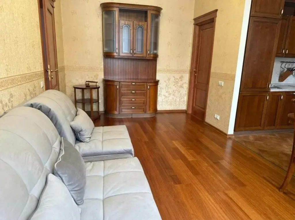 Квартира Уникальные апартаменты в легендарном здании — Москва