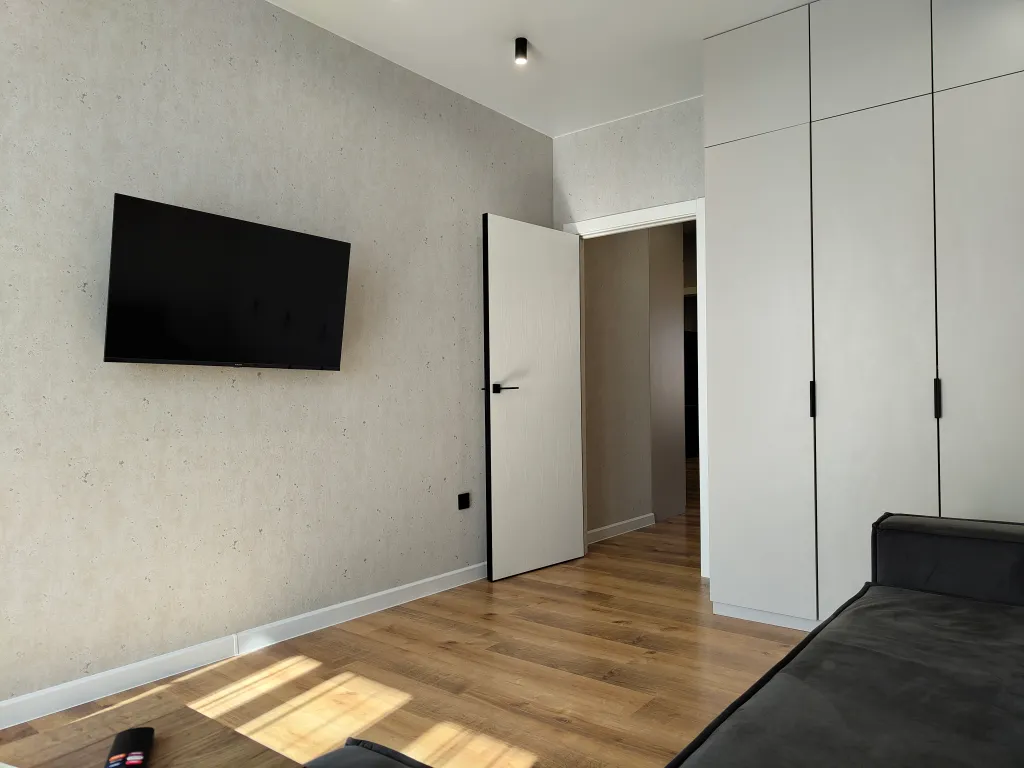 Стильная двухкомнатная квартира рядом с Экспоград-Юг