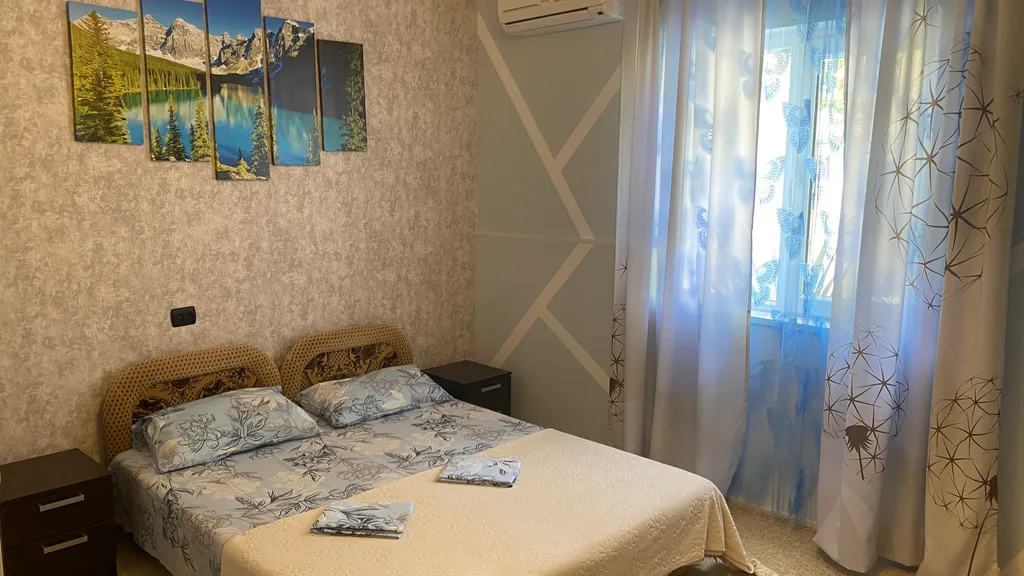 Квартира Двухкомнатные аппараты на четверых человек — аренда посуточно в Судак