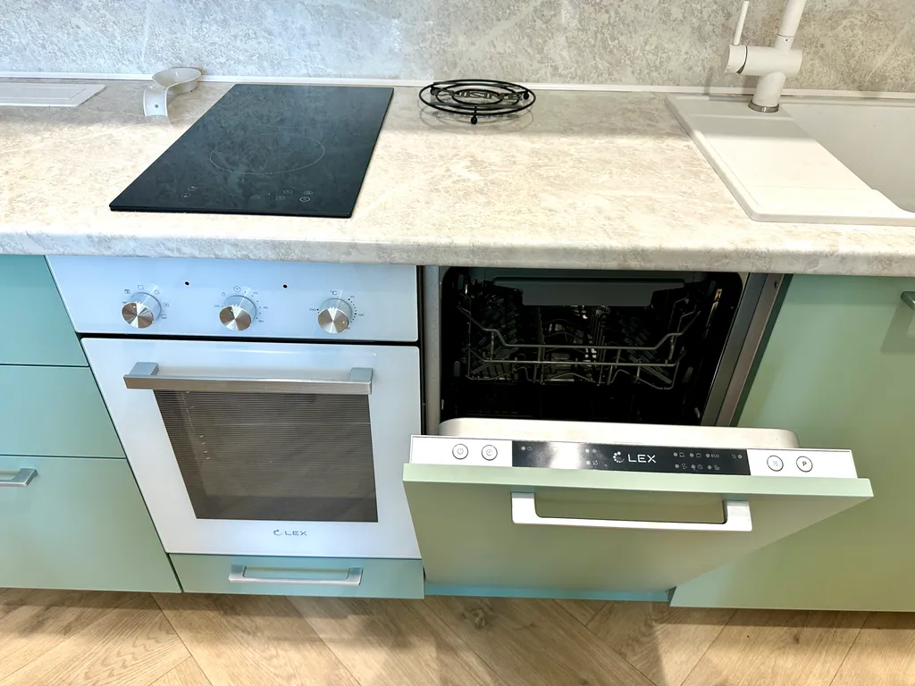 Евродвушка в клубной резиденции Европа с бассейном