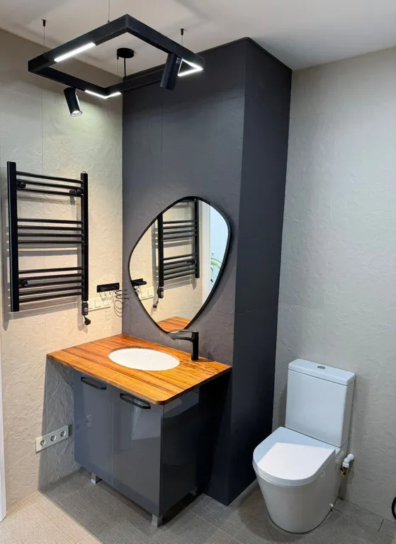 Дизайнерская квартира с прямым видом на море в премиальном комплексе