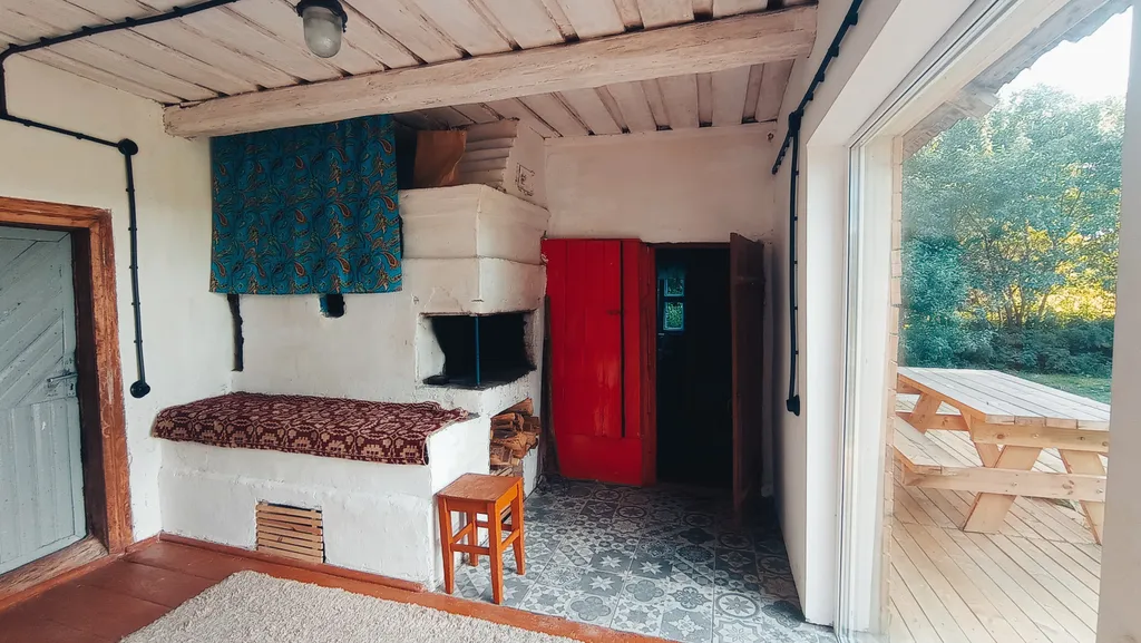 Дом на берегу реки со всеми удобствами