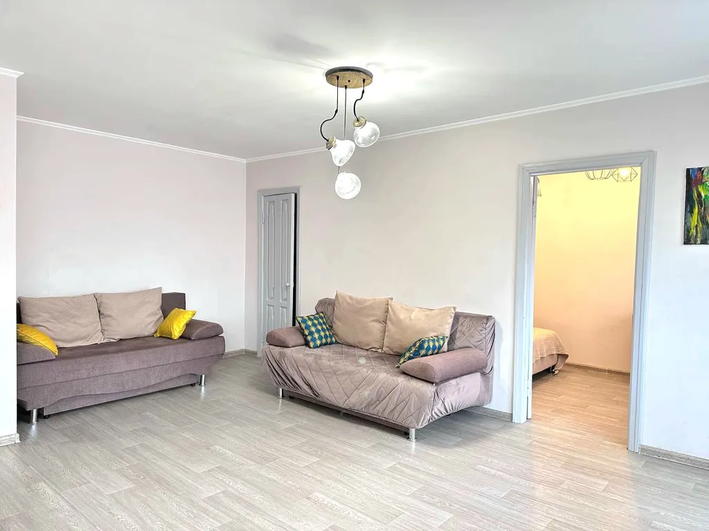 2-комнатная квартира в центре рядом с КузГТУ и РЕАцентром