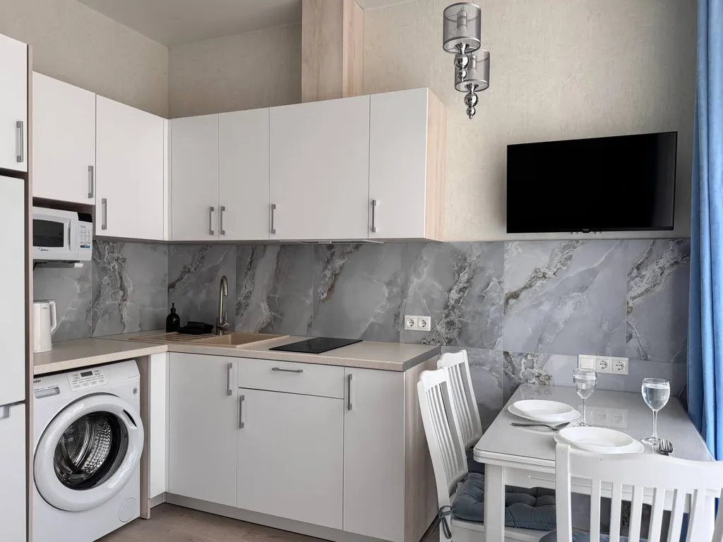 Студия с балконом