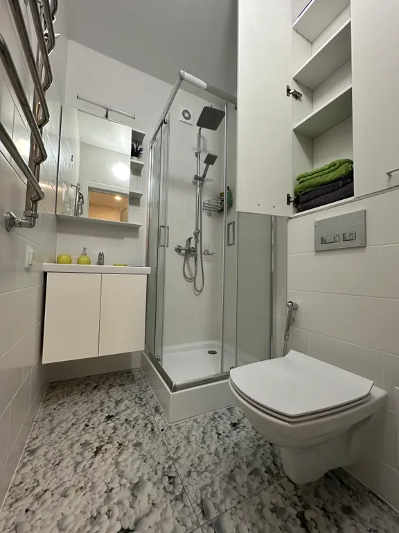 Уютная квартира с современным ремонтом в новом доме