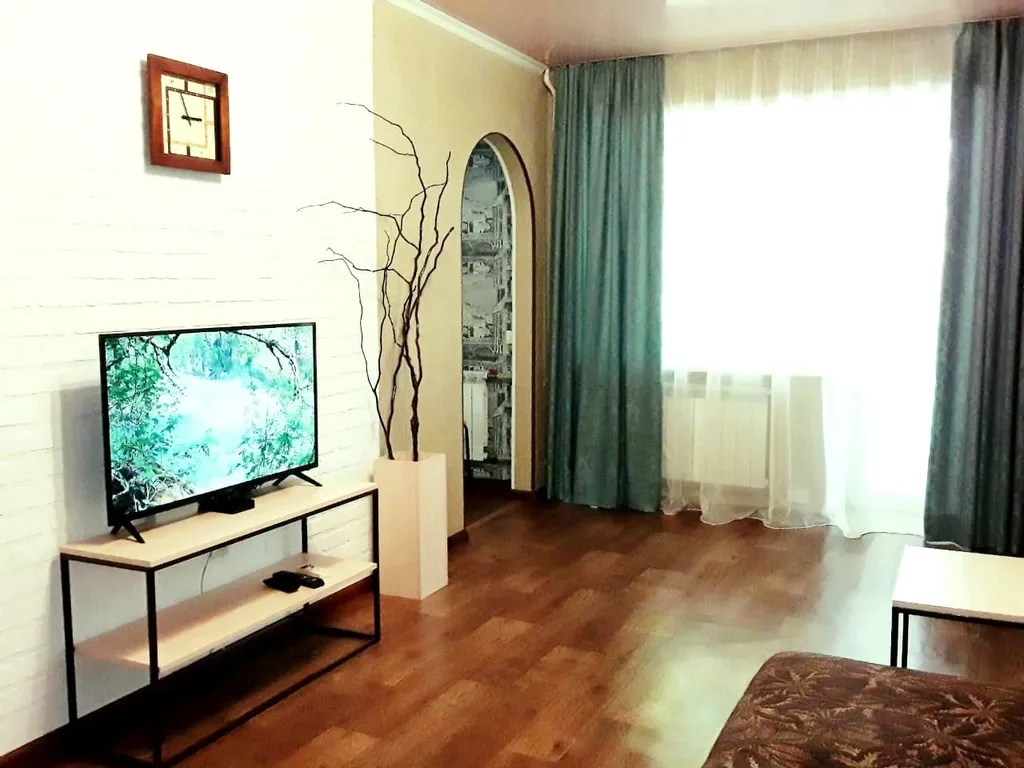 Двухкомнатная квартира в центре — аренда посуточно в Балашов