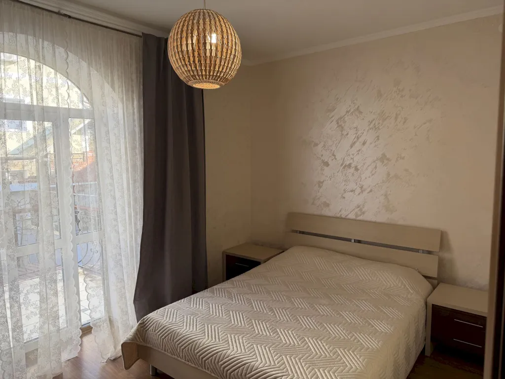 Дом с террасами и видом на море, рядом с центром