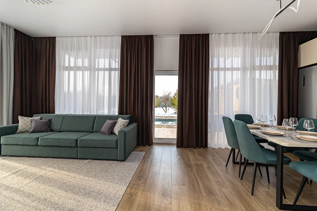 Клёвый дом с теплым бассейном и баней