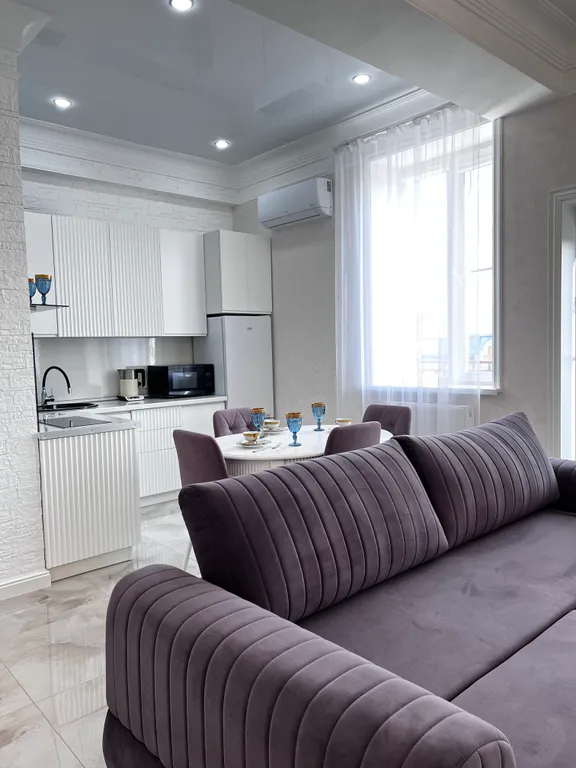 Светлая квартира у моря