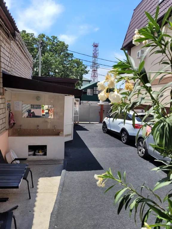 Номер эконом в самом центре Кабардинки!