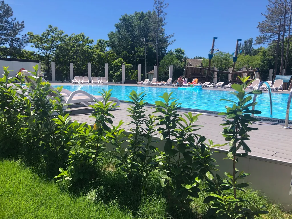 Квартира Апартаменты с бассейном в 5 минутах от чистого моря, дюн и дельфинария — Анапа