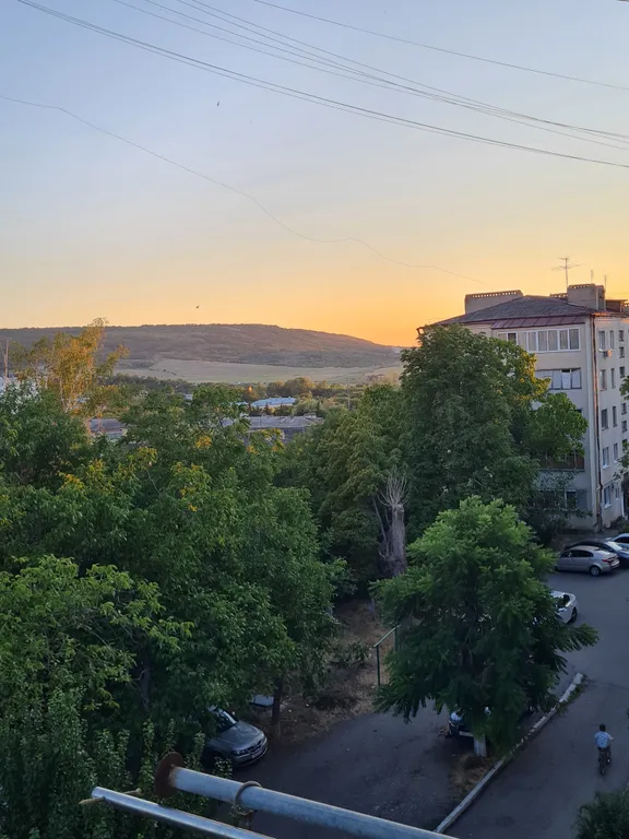 Уютная квартира в тихом районе с шикарным видом на горы