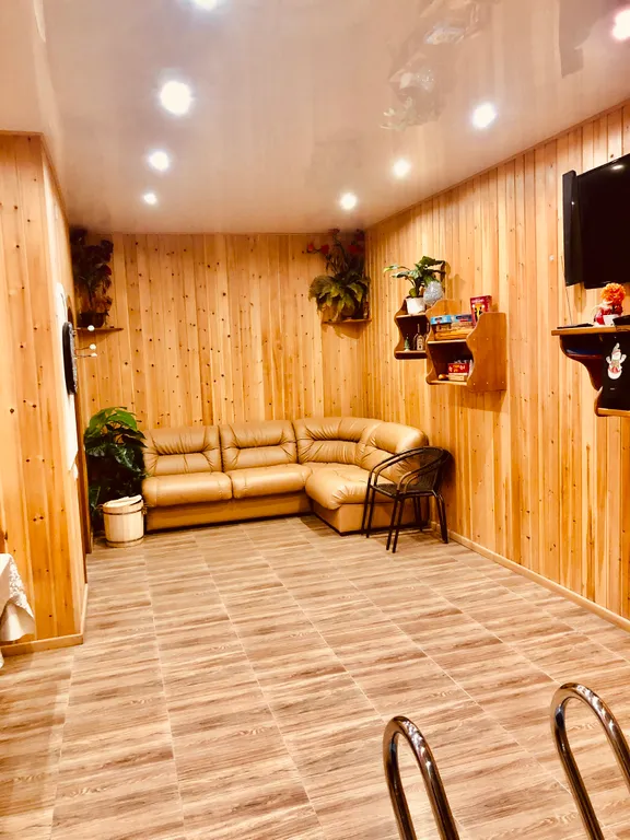 Семейный трехместный коттедж — аренда посуточно в Керчь