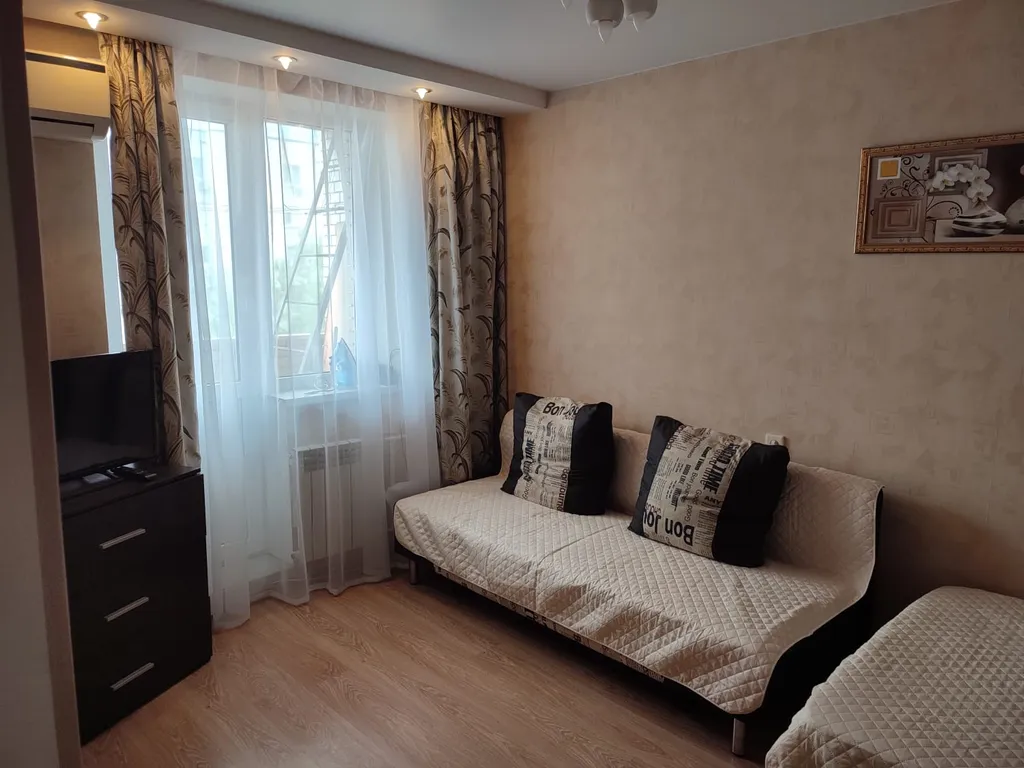 Уютная квартира в центре Западного, рядом с парком и выездом на Новые