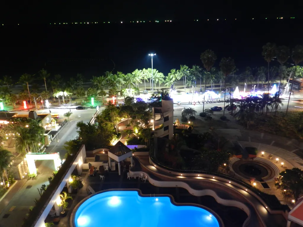 Студия с фронтальным видом на море