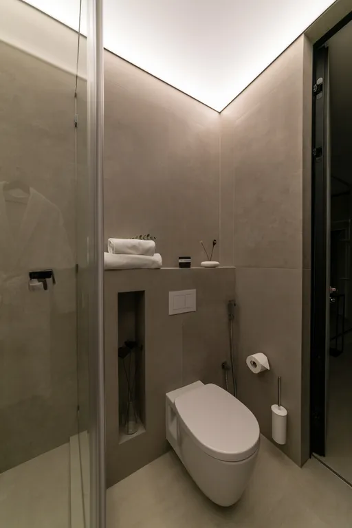 Премиум апартамент Loca loft с видом на пруд