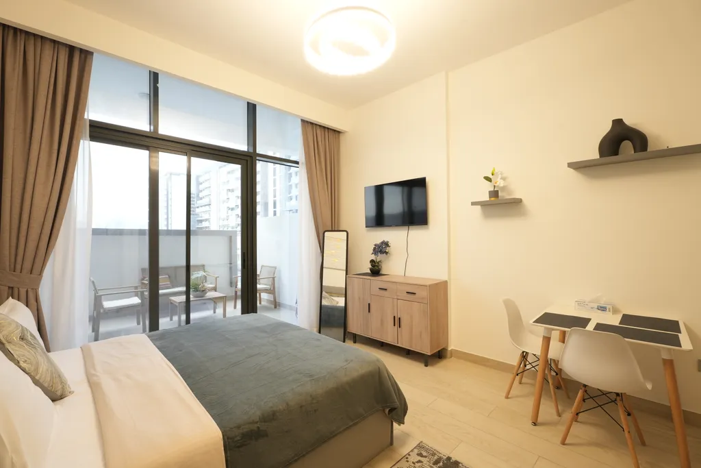 Уютная квартира Азизи-ривьера — аренда посуточно в Дубай