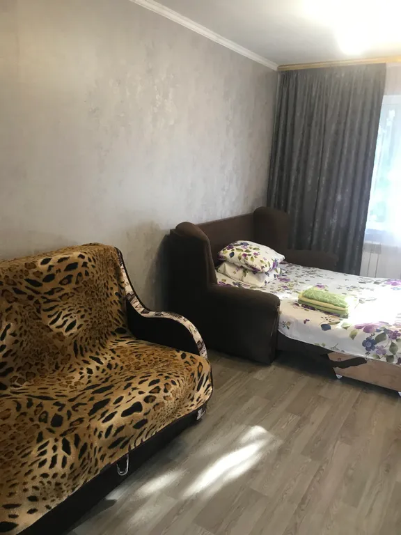 Квартира-студия возле сан.Славутич, Голубая Волна, Голден