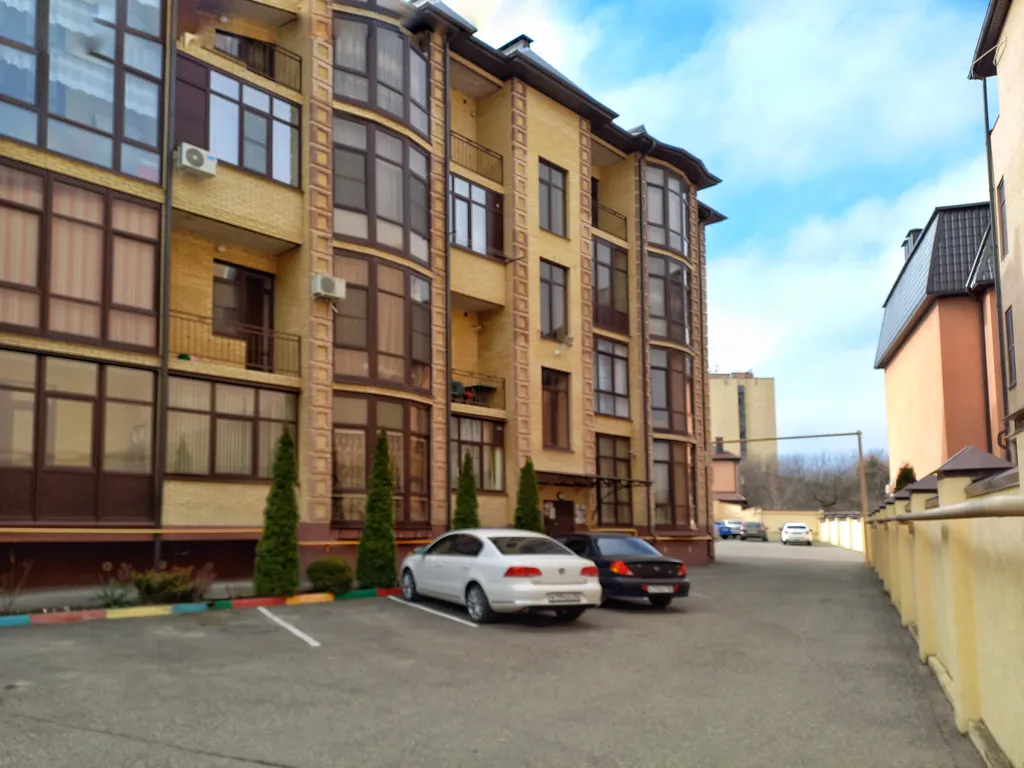 Большая уютная квартира возле источника