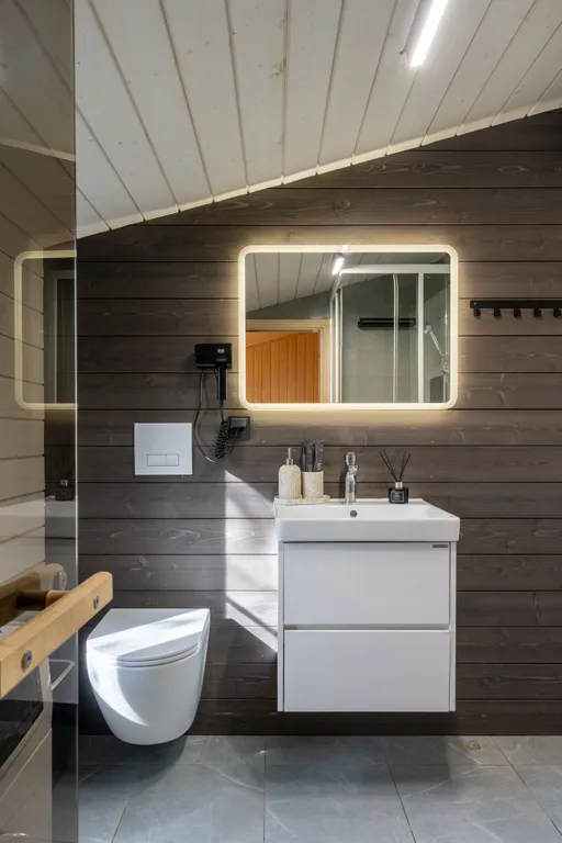 Дом с чаном и сауной у леса.