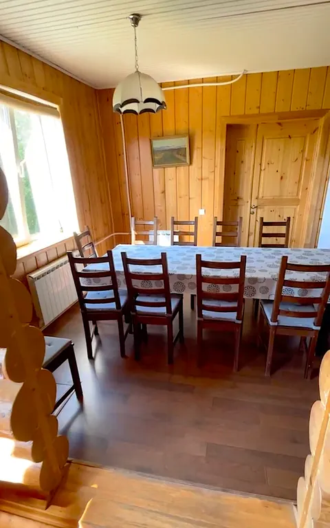 Коттедж на компанию