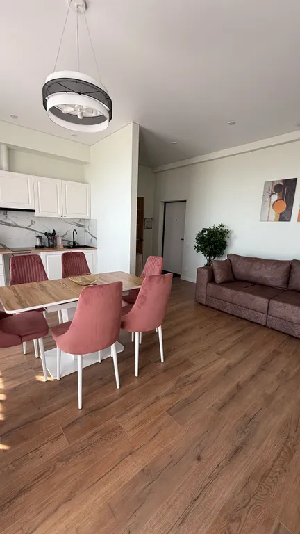 Танхаус у моря, семейный апартамент