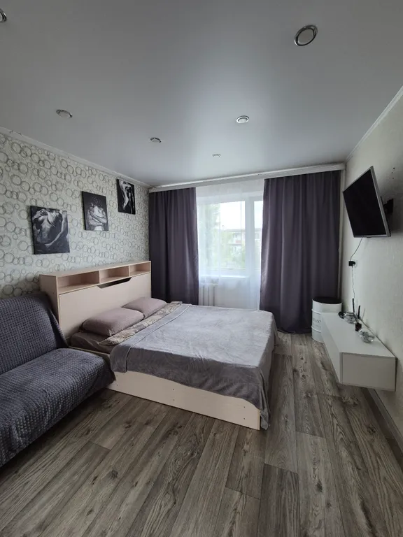 Уютная однокомнатная квартира в районе Стрелки — аренда посуточно в Саратов