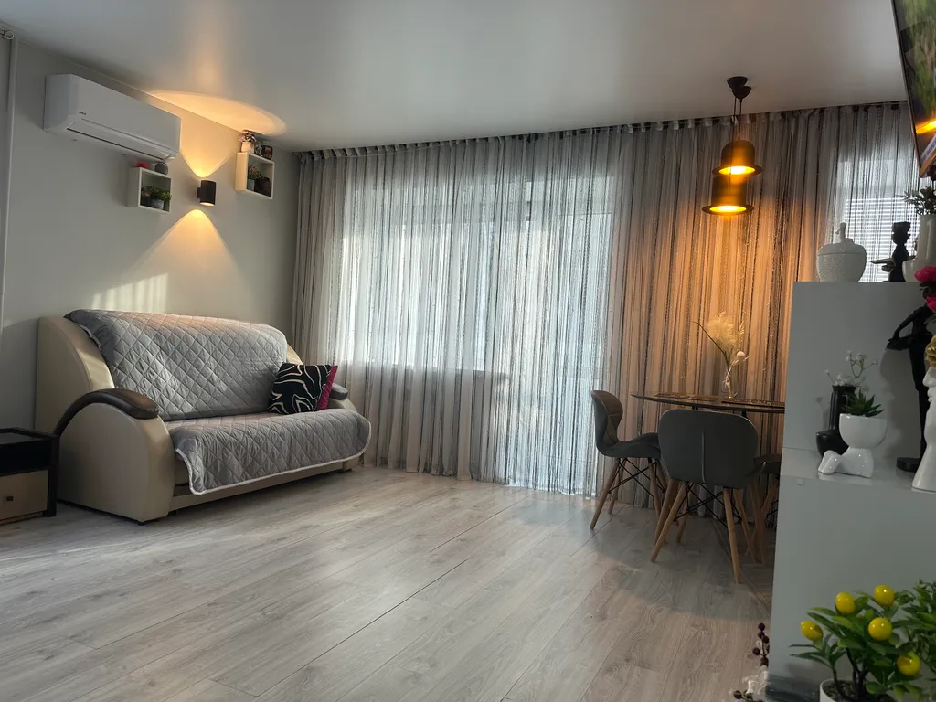 Солнечная уютная студия в центре города