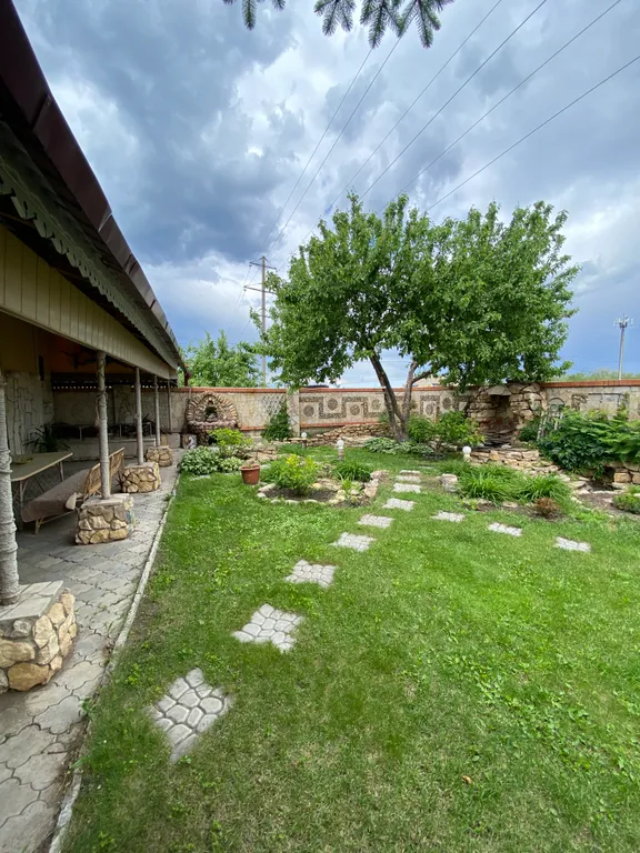 Уютный дом за городом