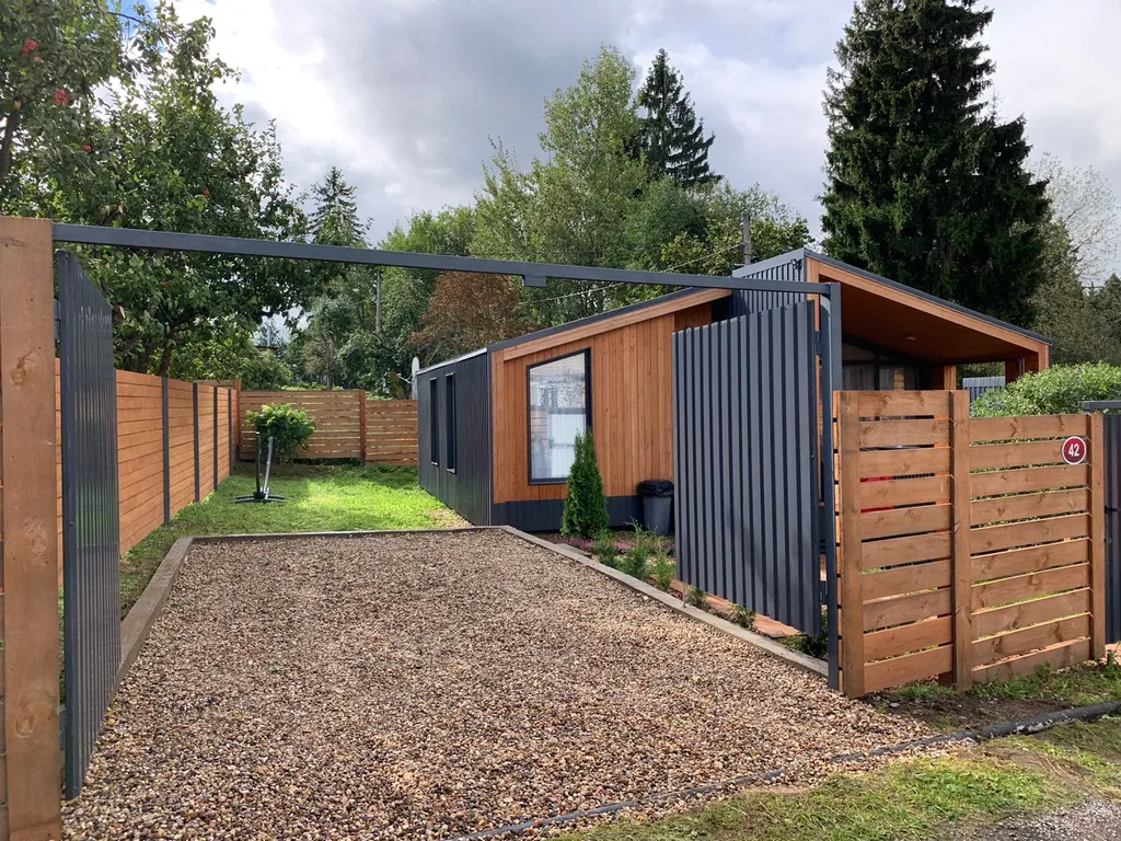 Домик близ Сорочан 2