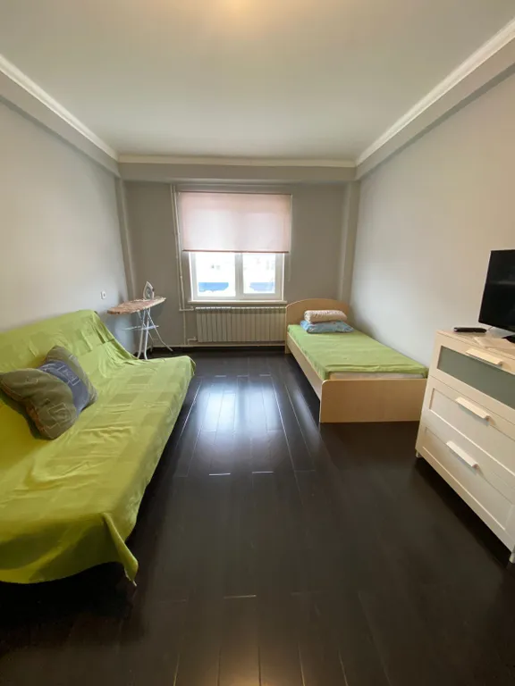 Уютная, ухоженная квартира в самом центре — аренда посуточно в Мирный