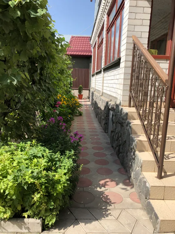 Уютный дом в центре города