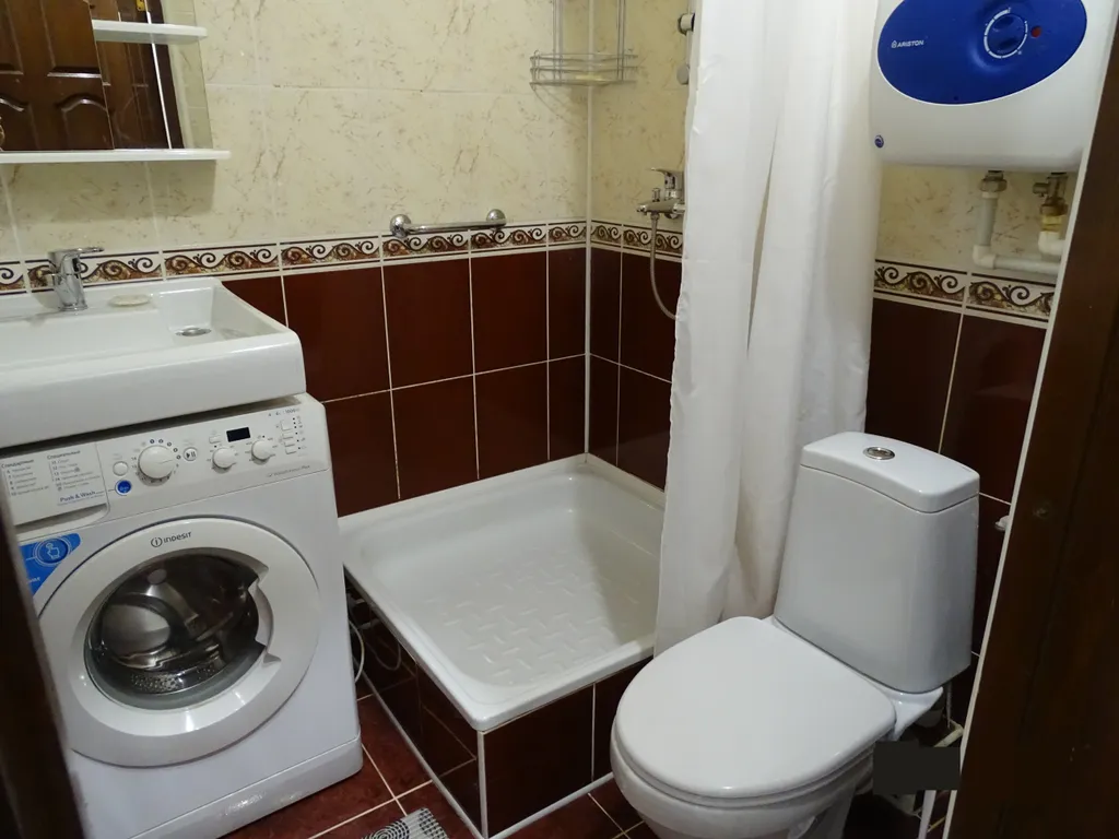 Студия в центре с лоджией