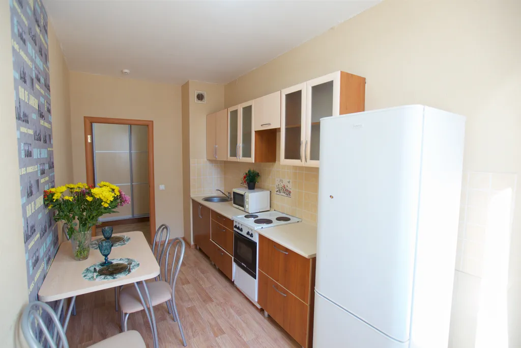 Квартира Уютная квартира напротив ТРЦ Планета — Красноярск