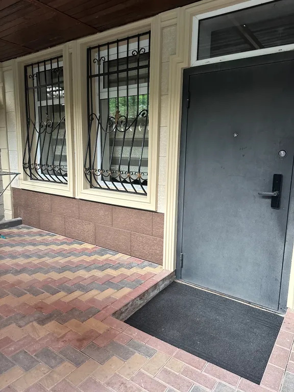 Уютный дом в центре Алматы