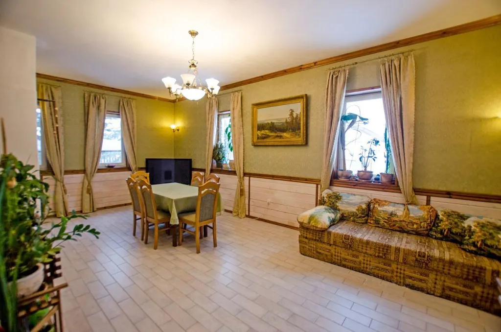 Дом и гостевой домик с баней