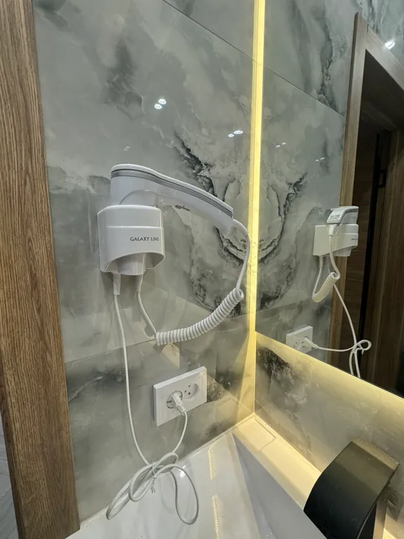 Коттедж в окружении леса десять минут на машине до южного склона