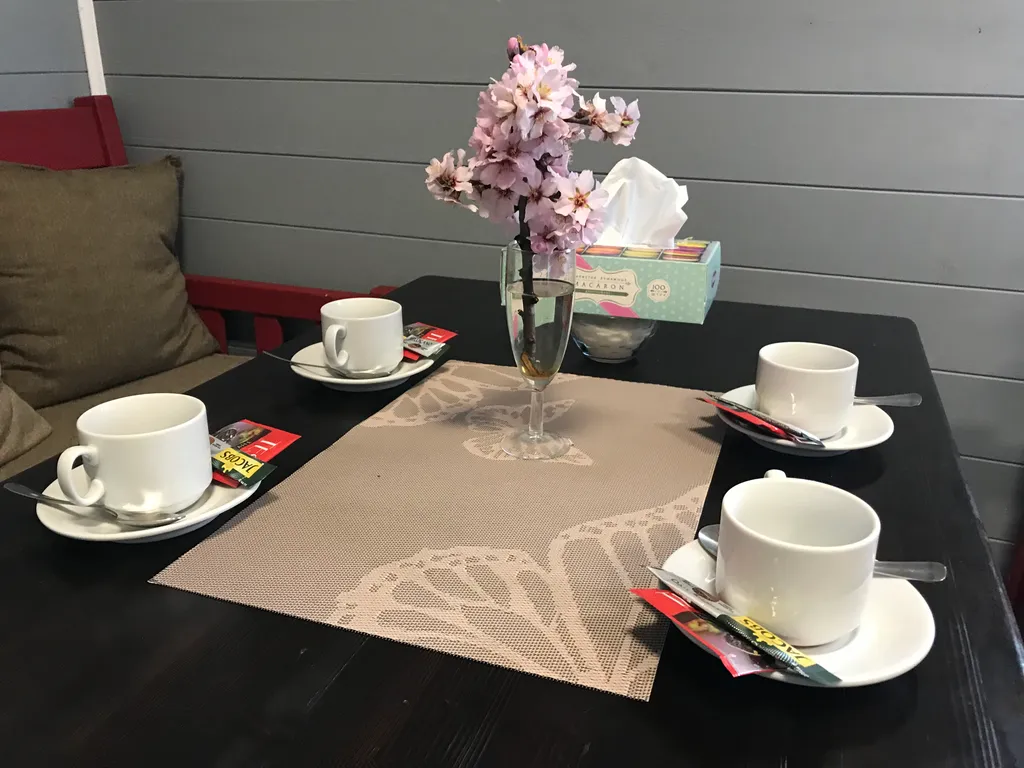 Четырёхместный номер, с видом во двор