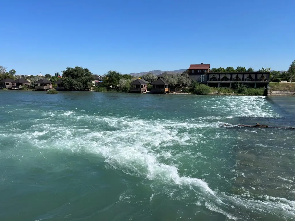 Гостевой дом у РРК Янтарное, Глав Рыба, Сулакский каньон