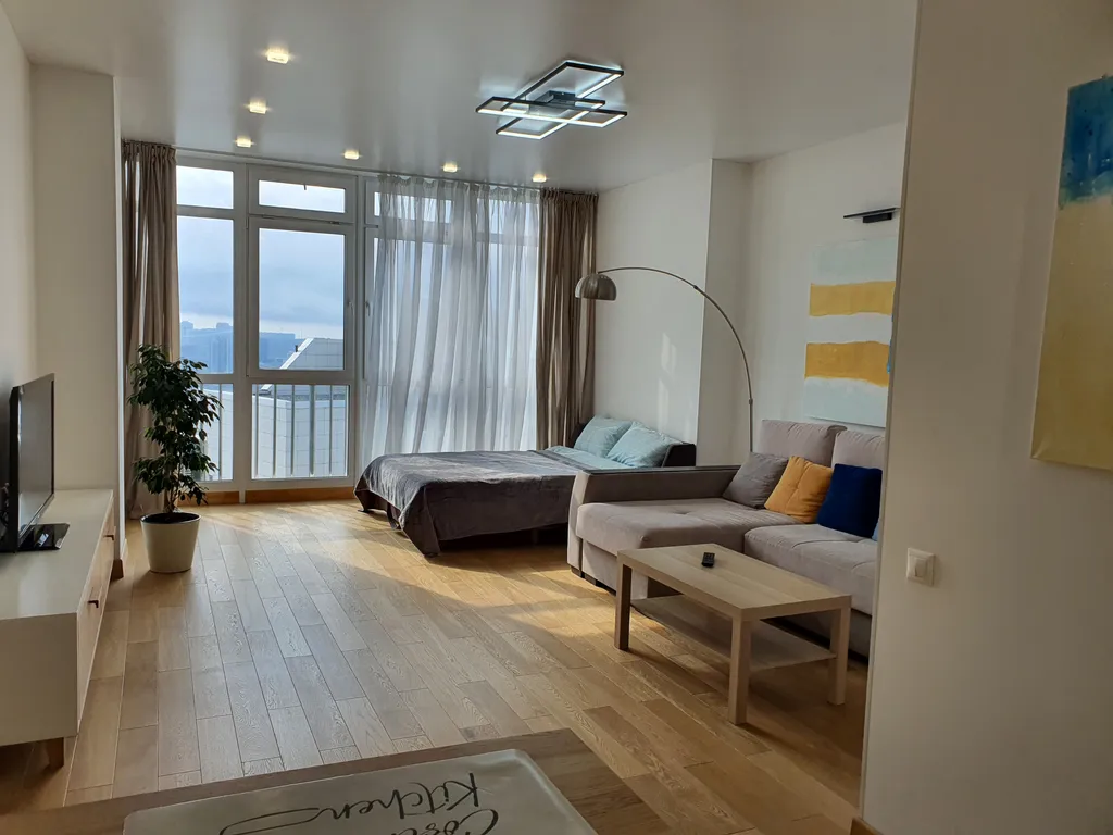 Апартаменты в центре города с прекрасным видом на золотой мост