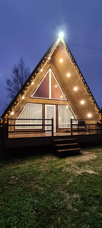 Уютный домик с видом на лес