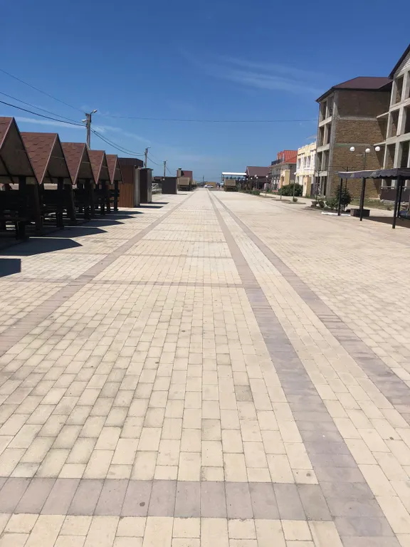 Деревянный сруб на Западном побережье Крыма