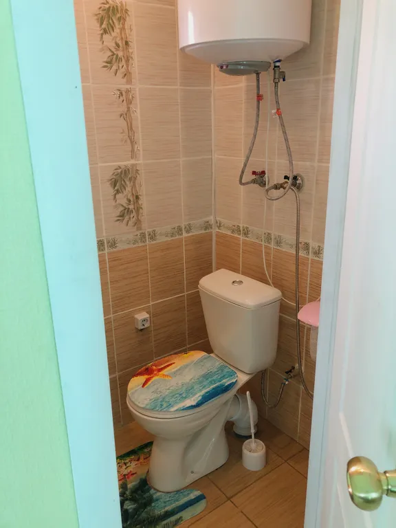 Домик у моря с балконом