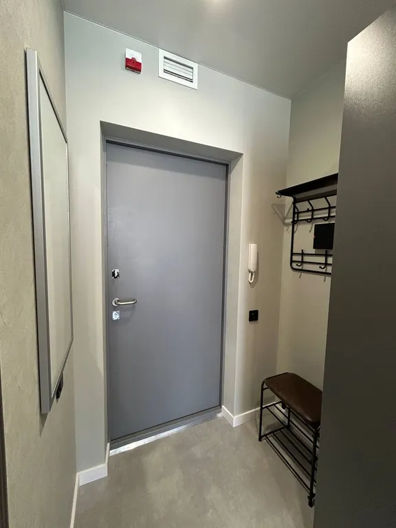 Стильная квартира с видом на лес