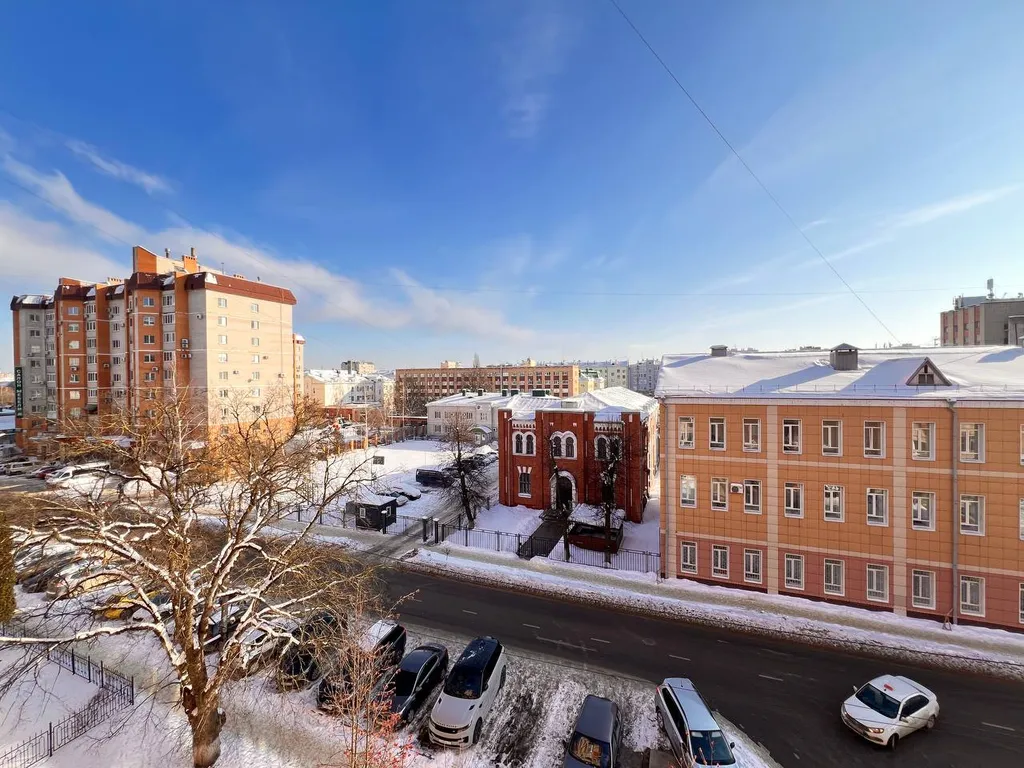 Большая трехкомнатная квартира центр