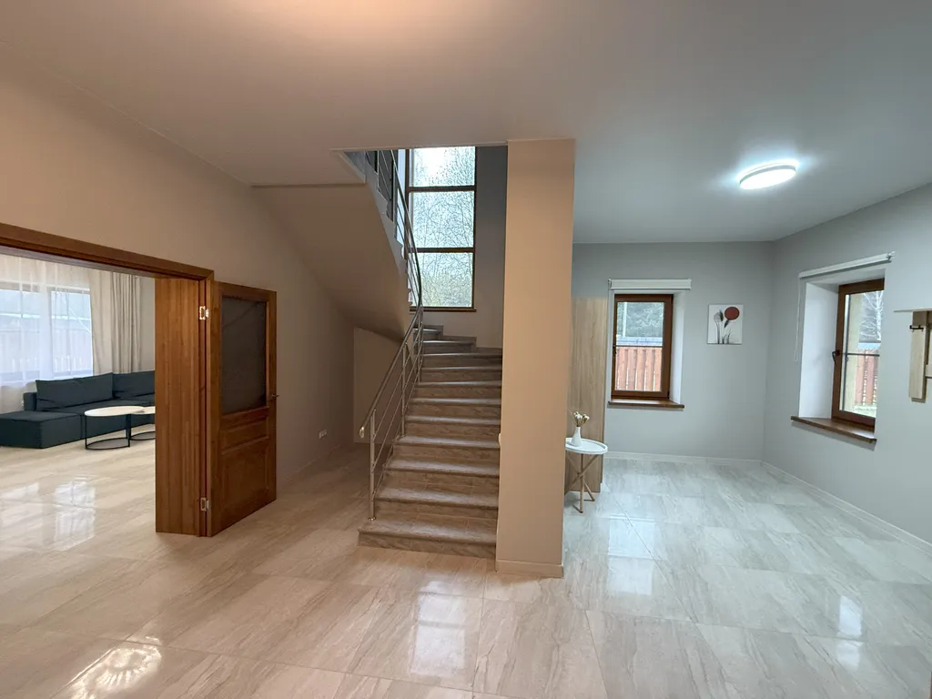 Новый уютный дом с баней у леса