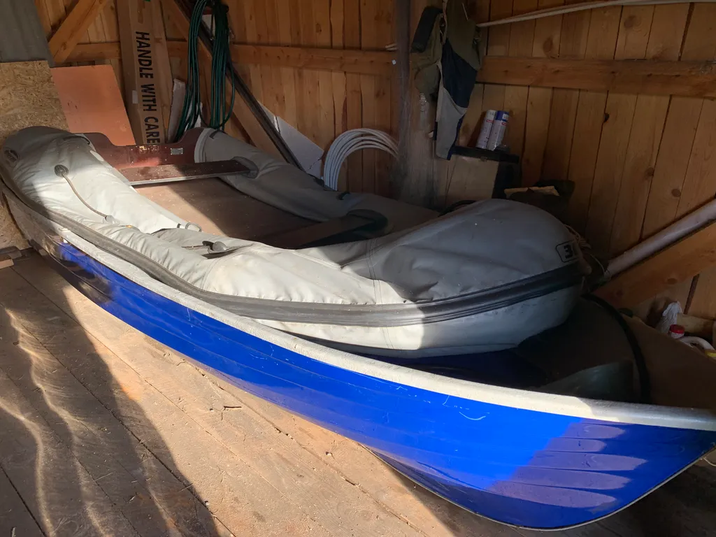 Дачный дом на берегу озера