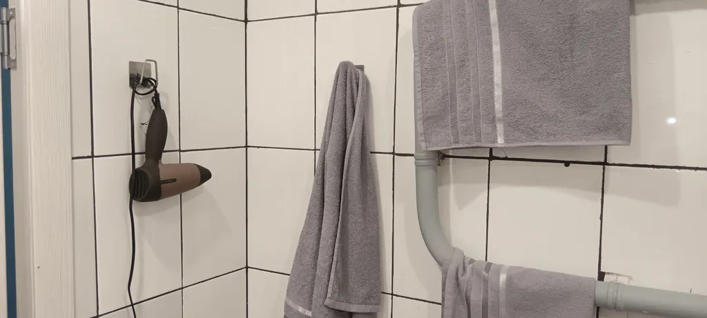 Уютная двухкомнатная квартира с хорошим ремонтом в тихом районе