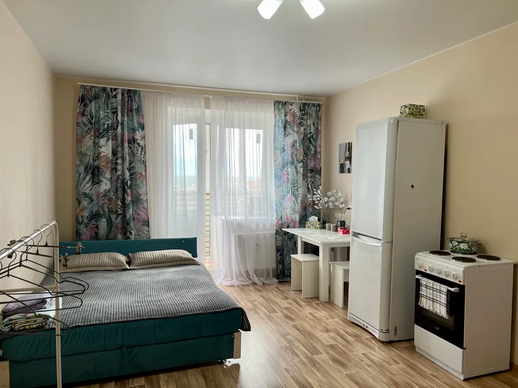 Уютная квартира в новом районе — аренда посуточно в Железногорск